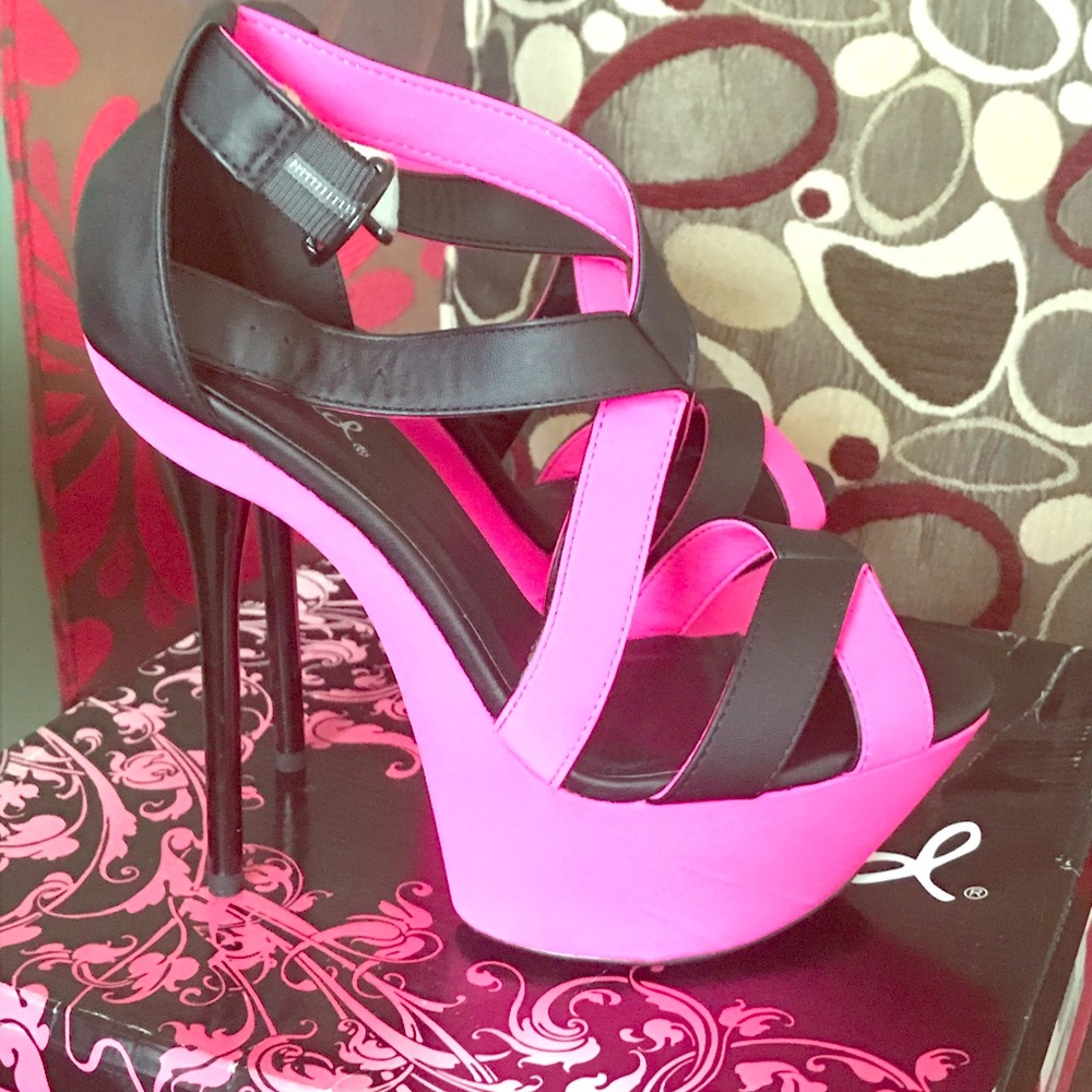 Hot pink and black stilettos! Never worn